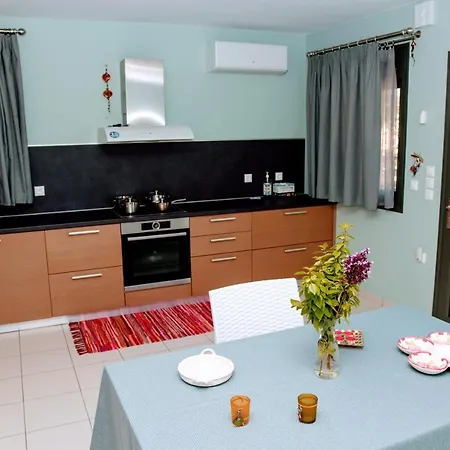 Apartamento Ageliki's Luxury